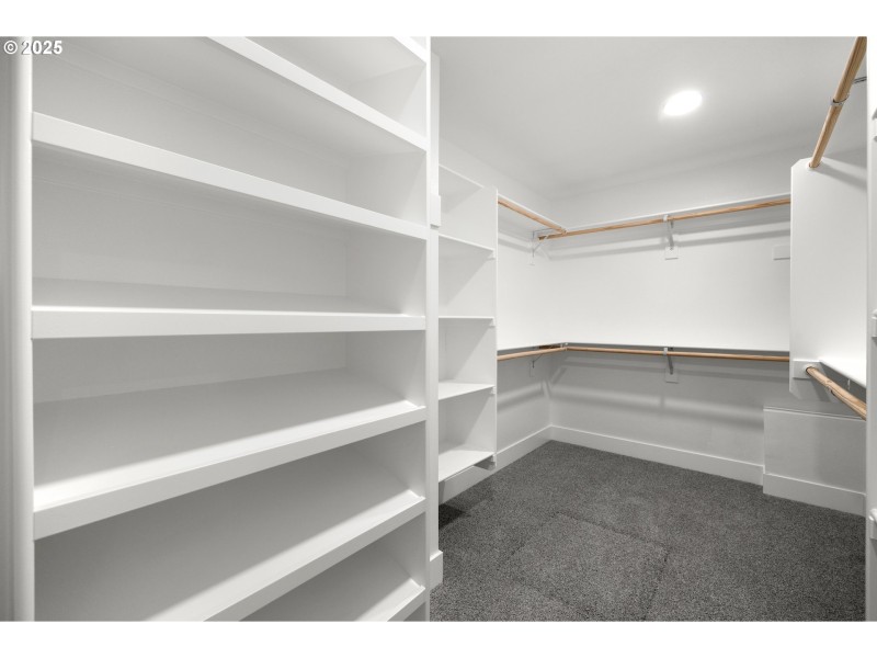 Bedroom, Primary