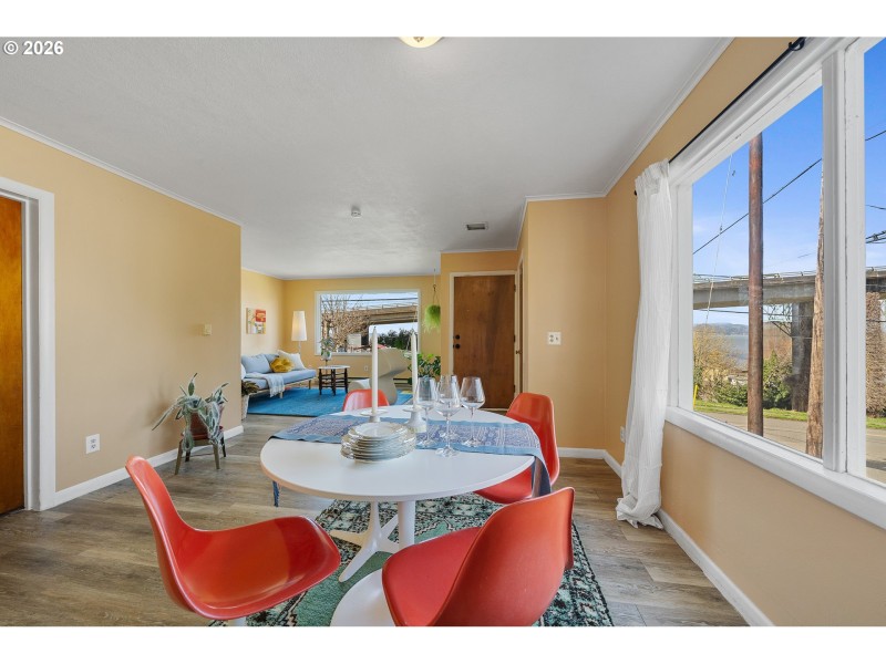 Living Room/Dining Room