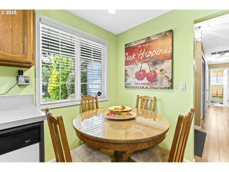 Kitchen/Nook