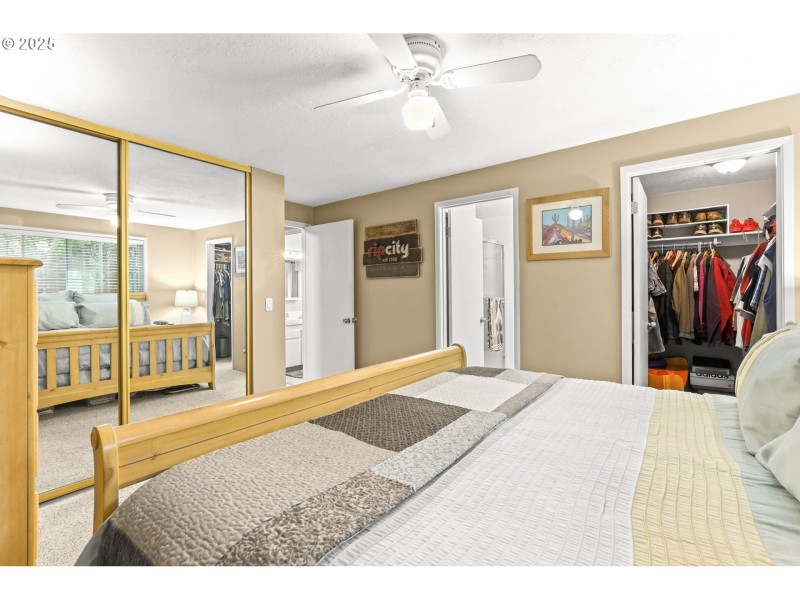 Bedroom, Primary