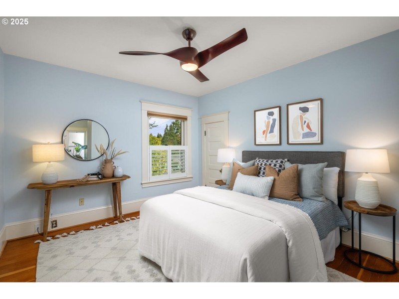 Bedroom, Primary