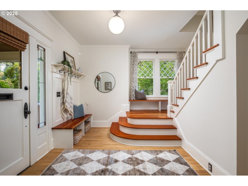 Entrance/Foyer