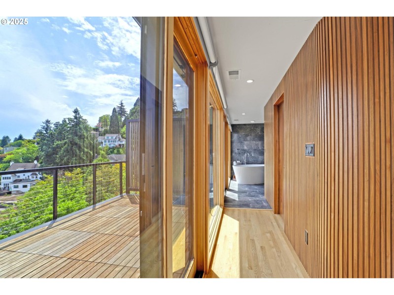 Owner's Suite Bathroom