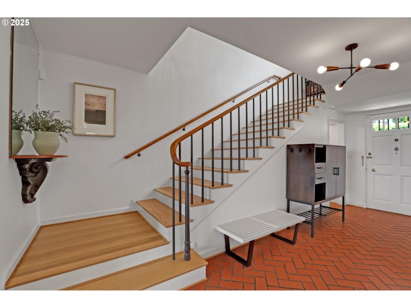 Entrance/Foyer