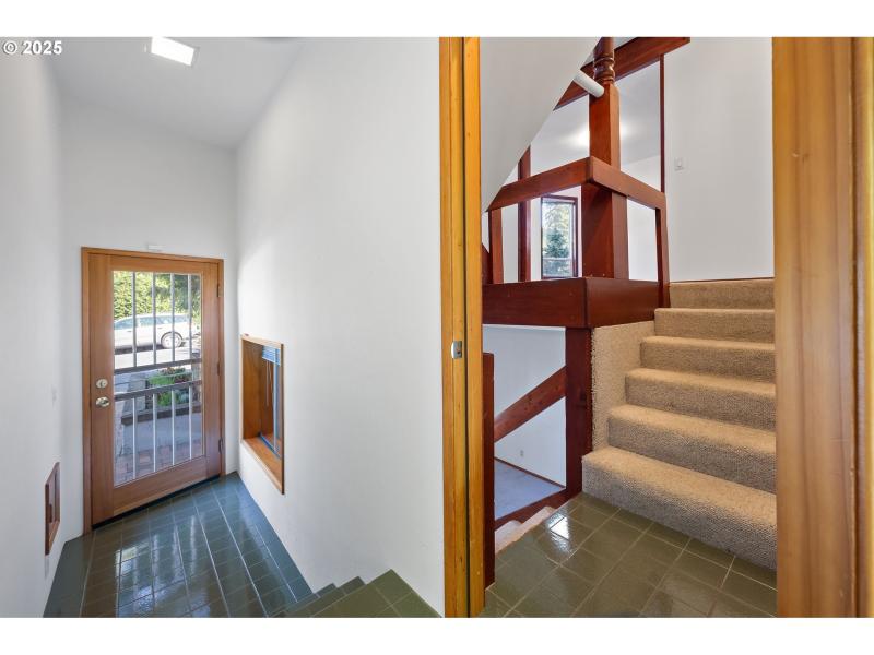Entrance/Foyer