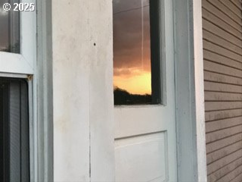 Upstairs Unit
