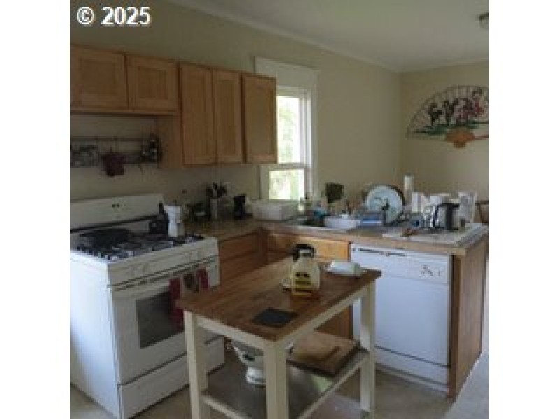 Upstairs Unit