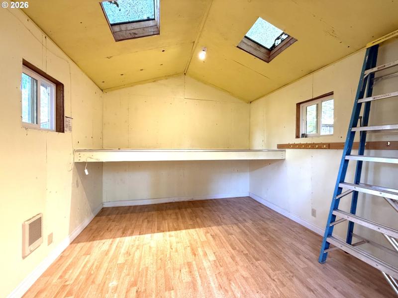 Shed
