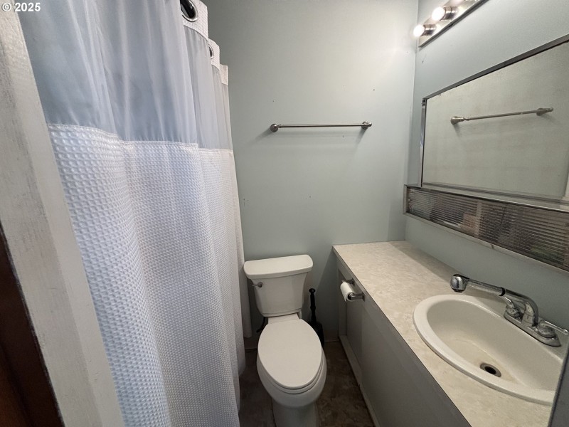 Owner's Suite Bathroom