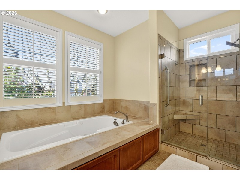 Owner's Suite Bathroom