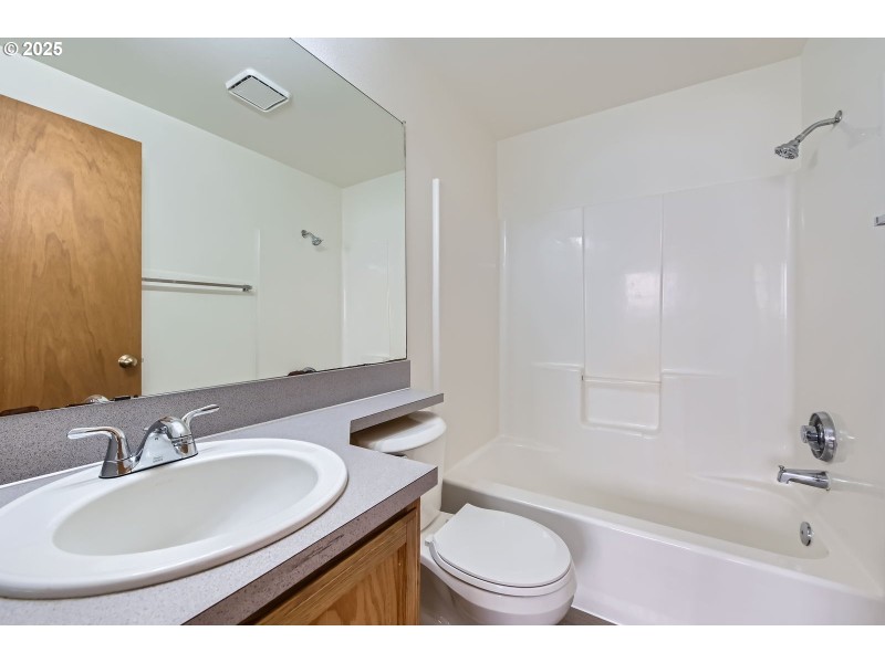 Bathroom, Attached