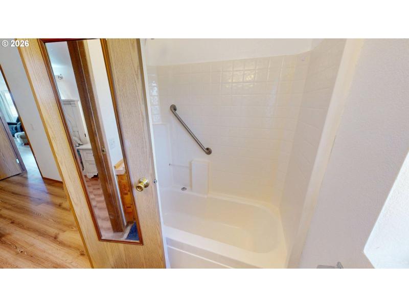 Owner's Suite Bathroom