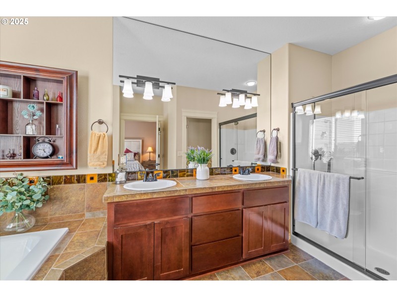 Bathroom, Attached