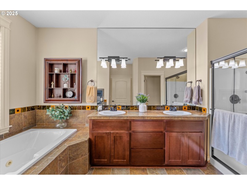 Bathroom, Attached