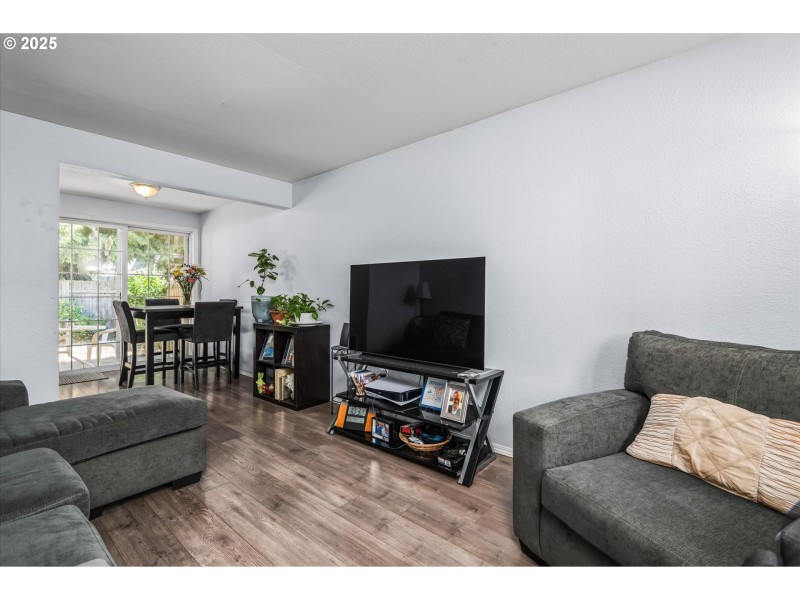 Living Room/Dining Room