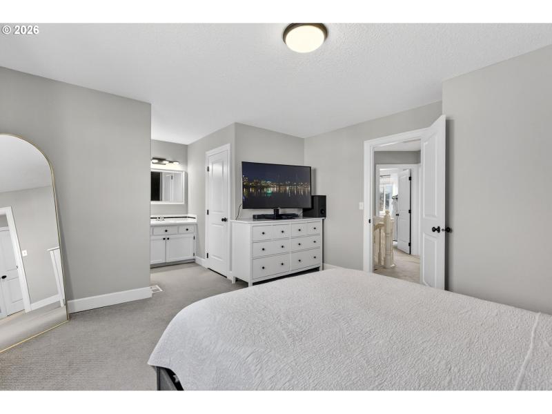 Bedroom, Owner's Suite