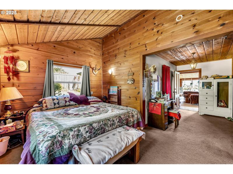 Owner's Suite Bedroom