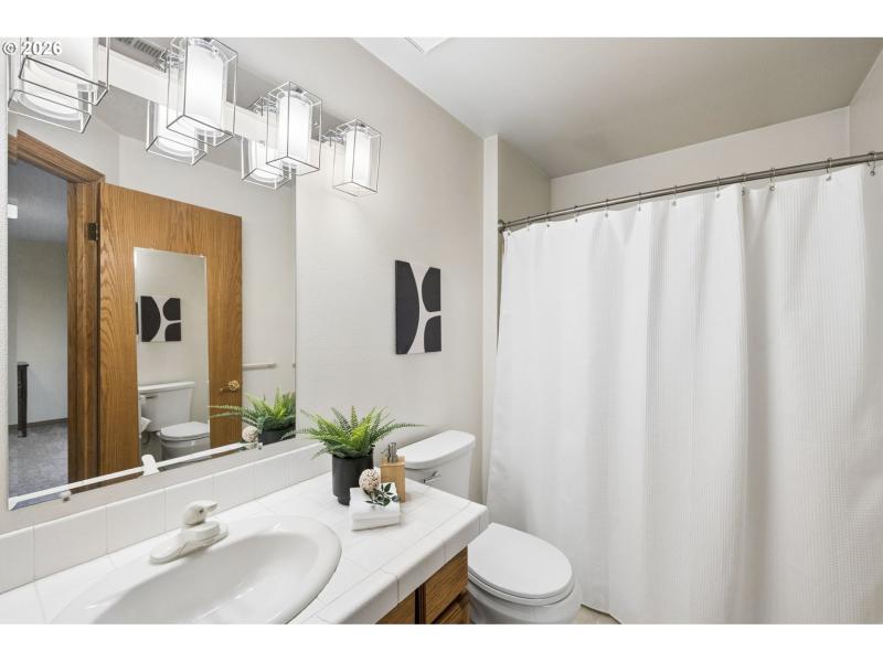 Bathroom, Attached