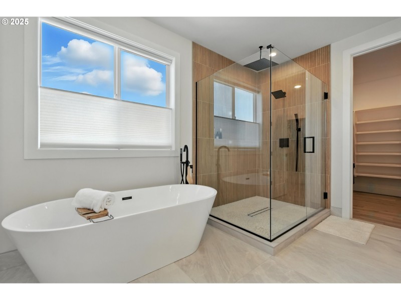 Owner's Suite Bathroom