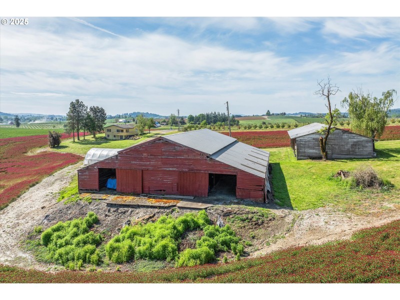 Barn