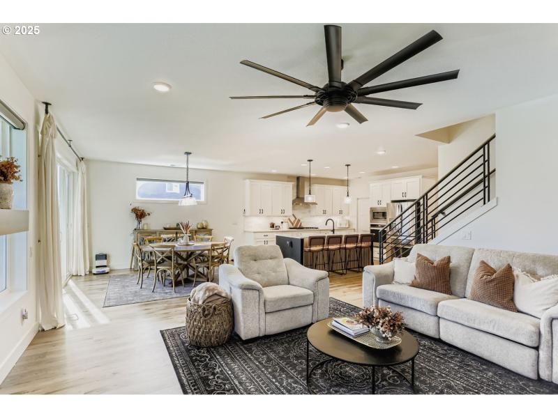 Living Room/Dining Room