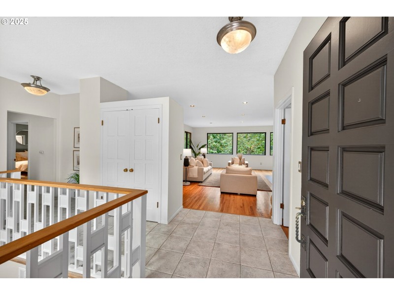 Entrance/Foyer