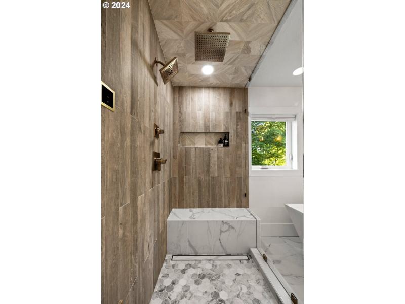 Owner's Suite Bathroom