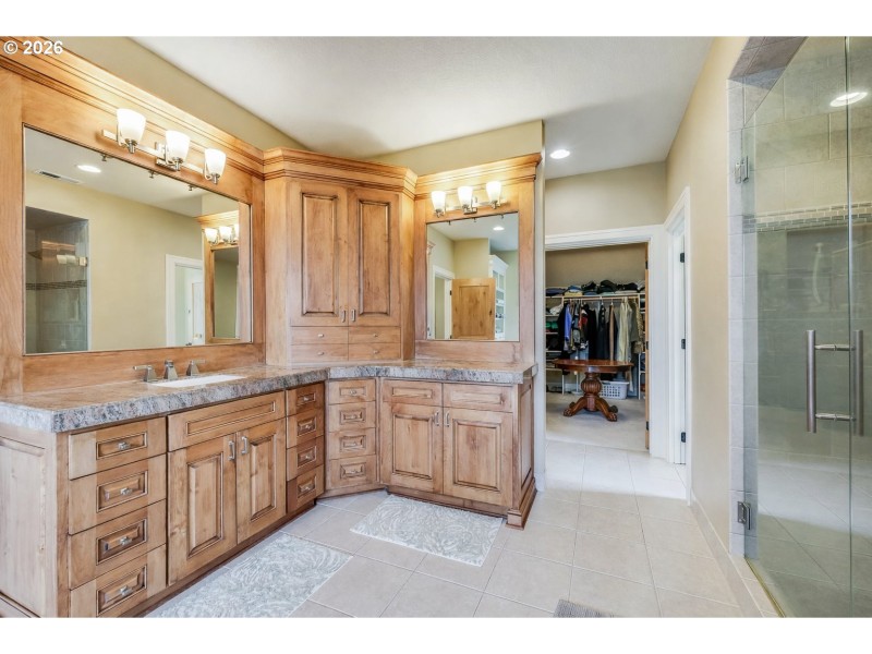 Bathroom, Attached
