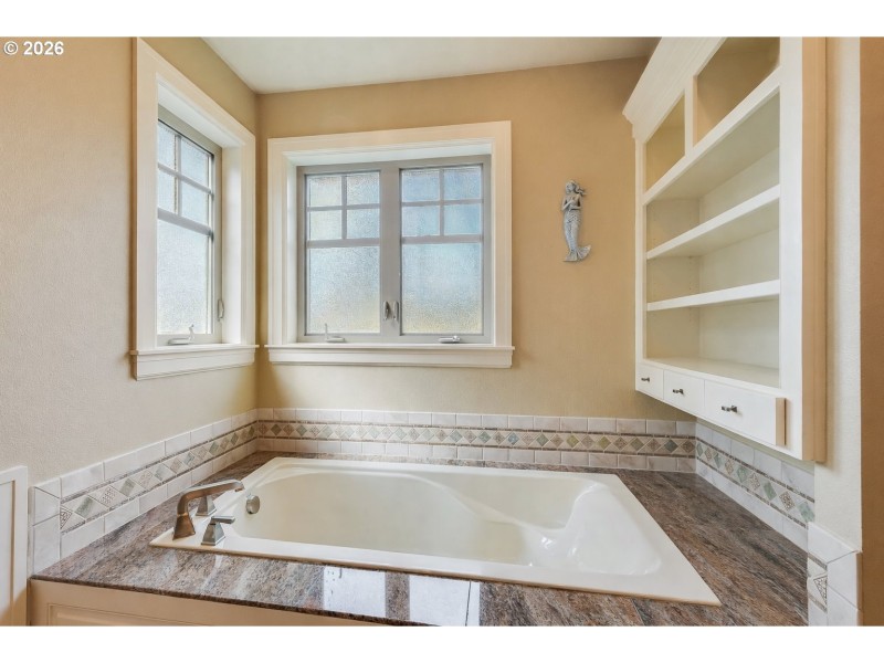 Bathroom, Attached