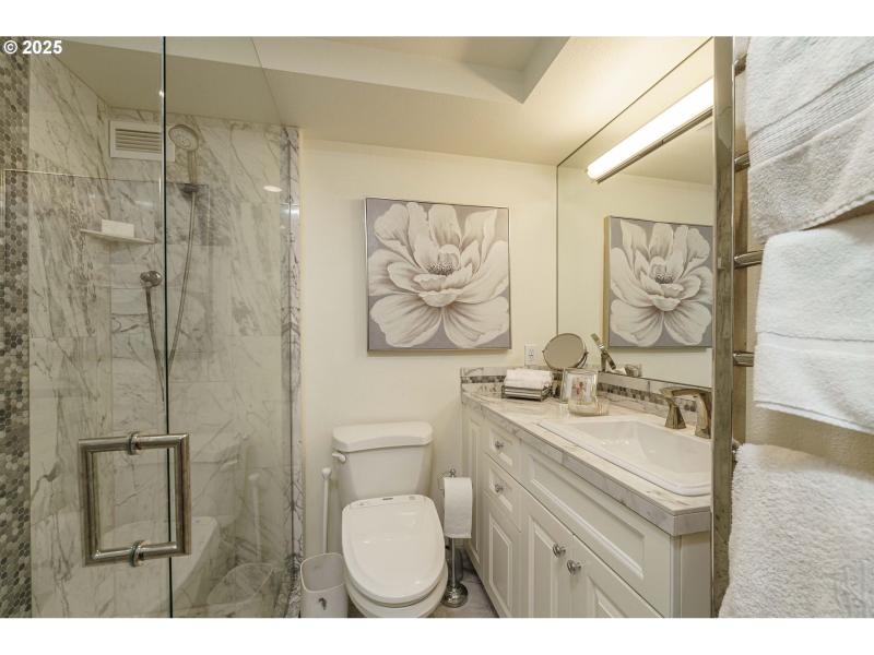 Bedroom, Owner's Suite