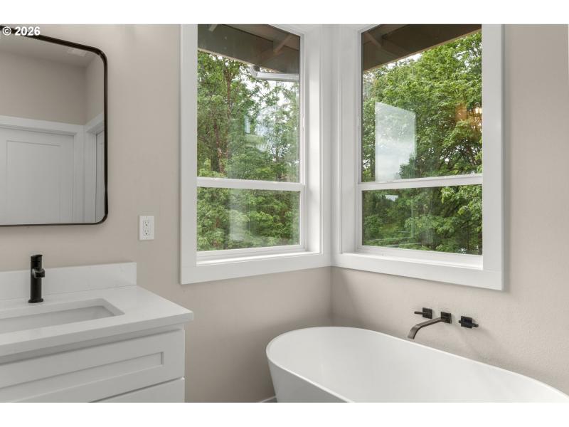 Owner's Suite Bathroom