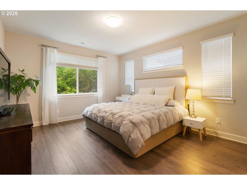 Bedroom, Primary