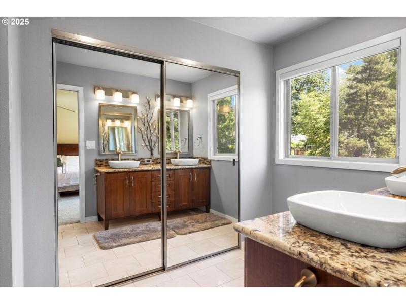 Owner's Suite Bathroom