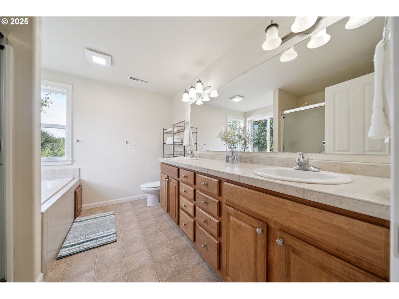 Bathroom, Attached