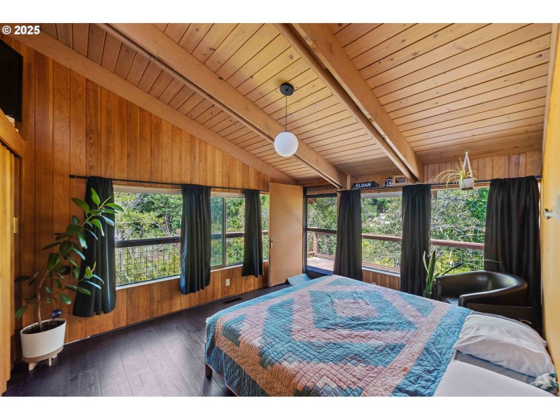 Bedroom, Owner's Suite