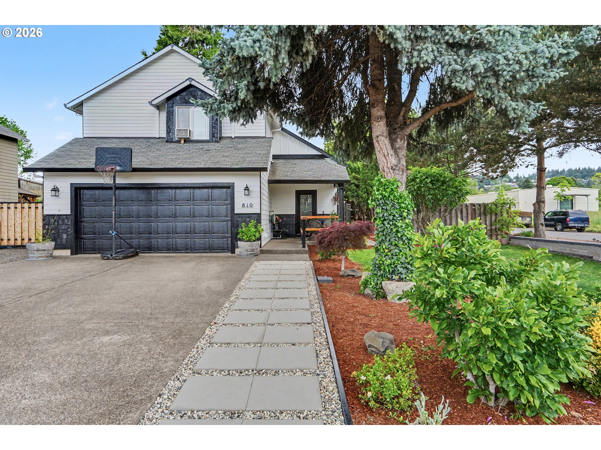 810 LOCUST ST, Dundee, OR 97115