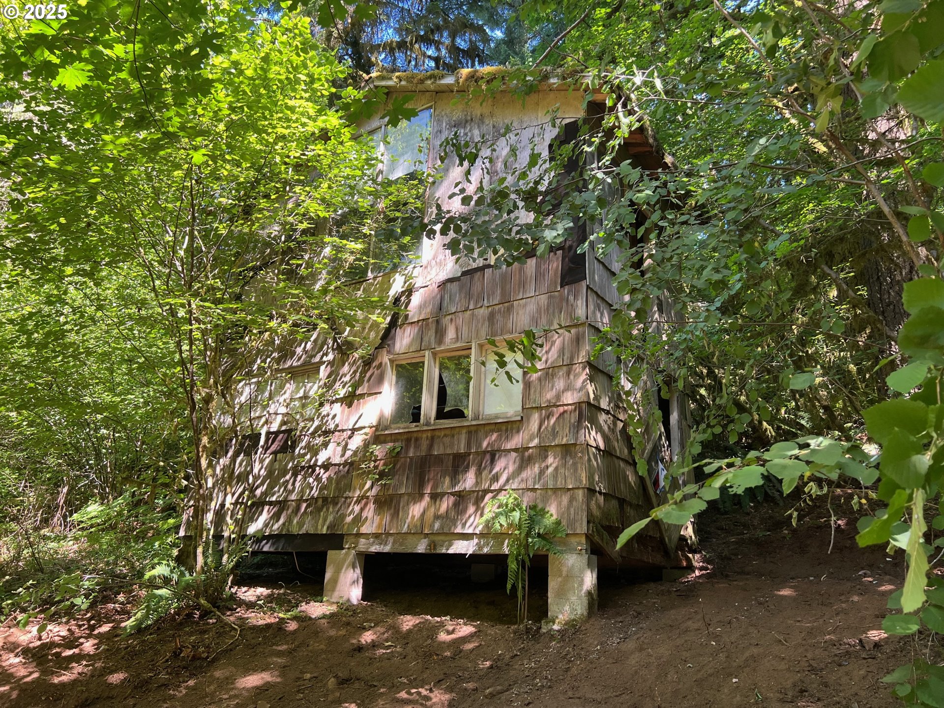 2536 MANNTHEY RD, Corbett, OR 97019