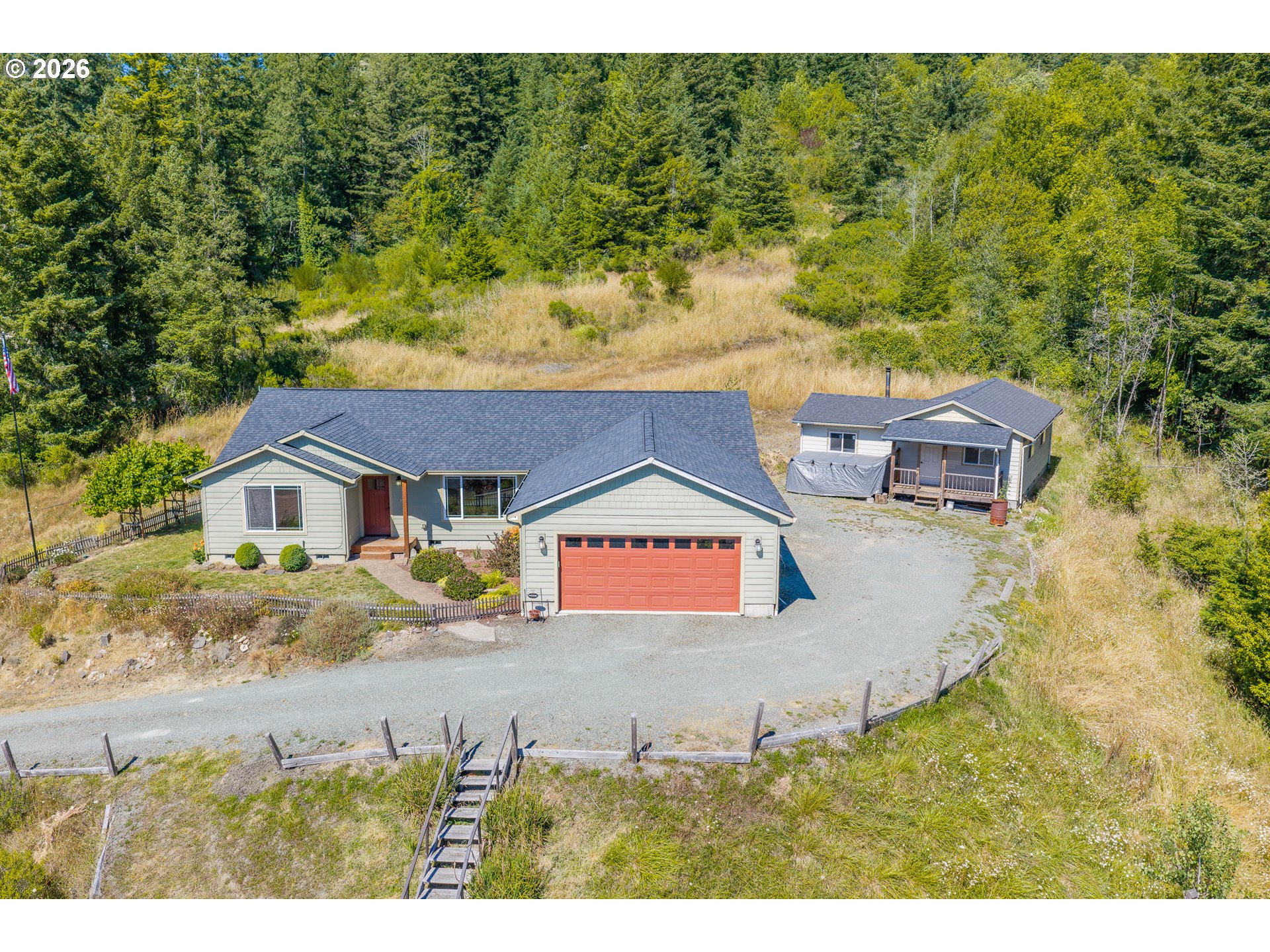 2217 KING LN, MyrtlePoint, OR 97458