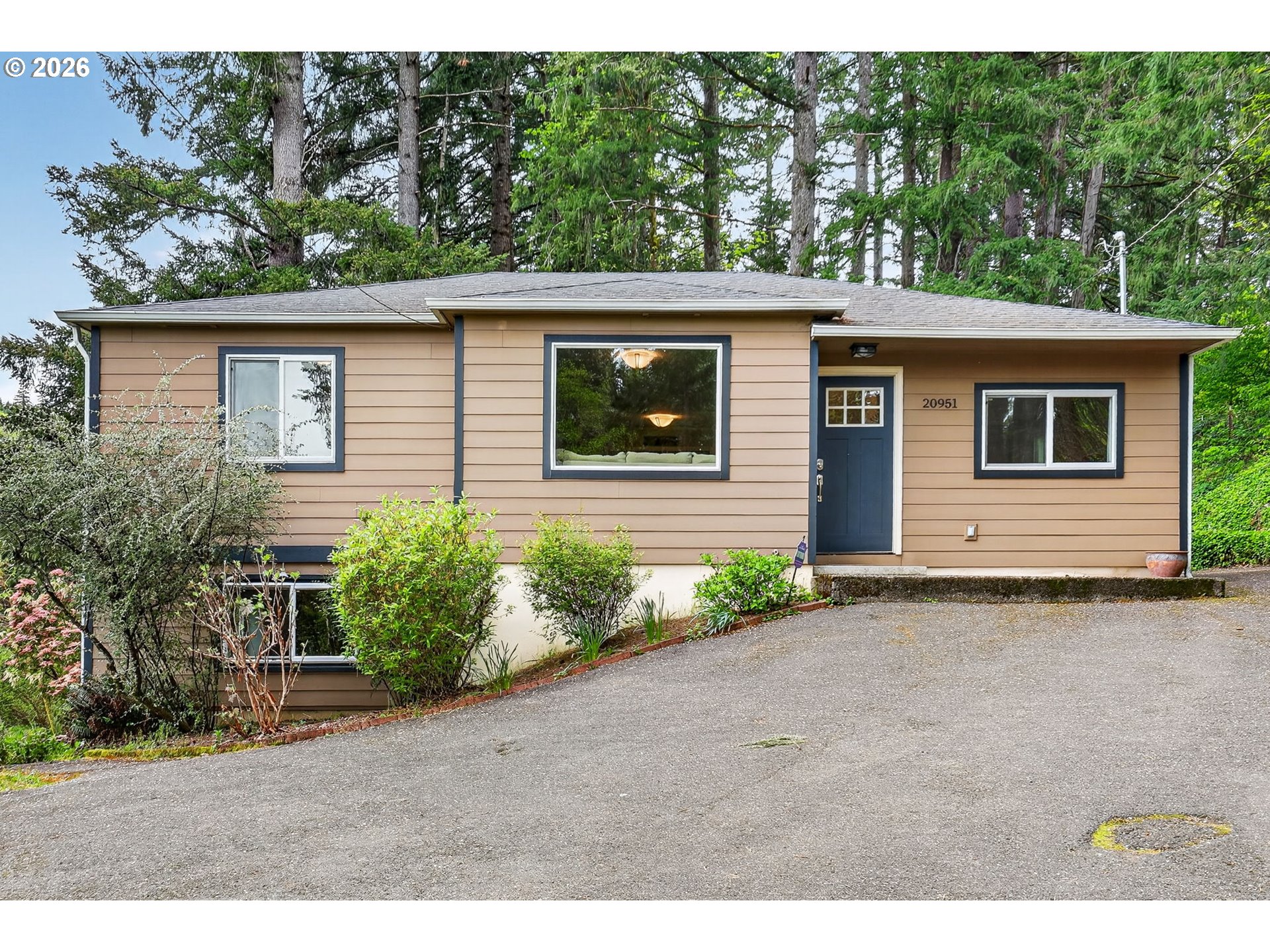 20951 BOHNA PARK RD, Damascus, OR 97089