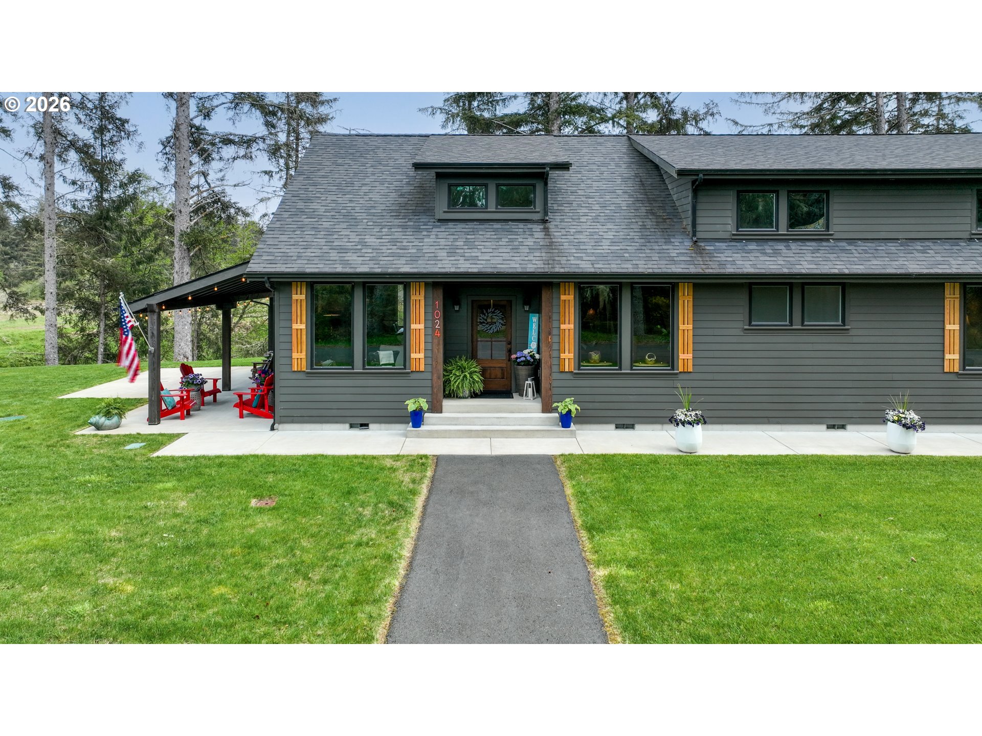 1024 PINE DR, Warrenton, OR 97146