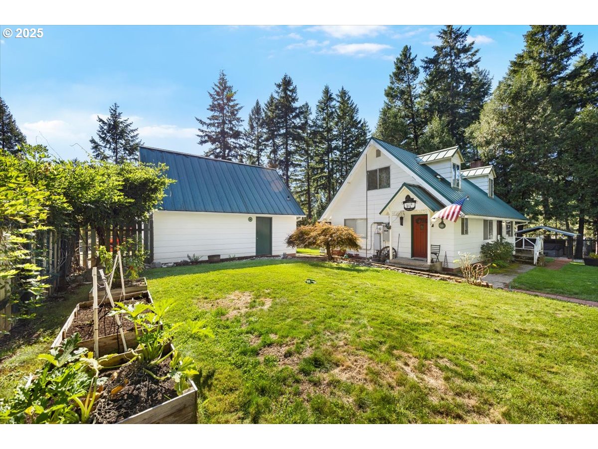 800 BYRON CREEK RD, Winston, OR 97496