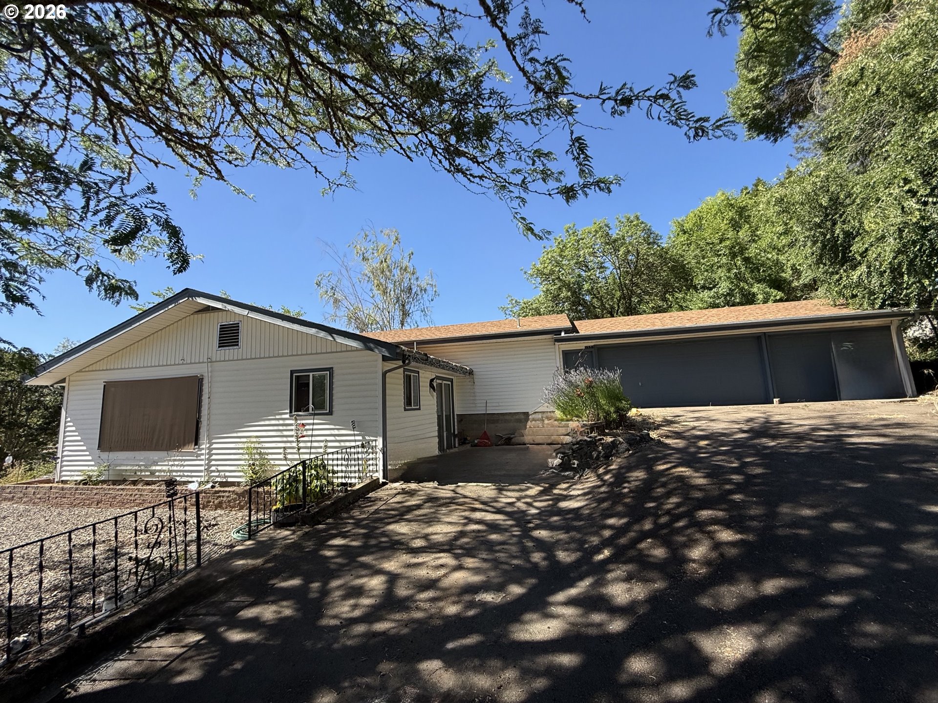 150 BRANTLEY DR, Winston, OR 97496