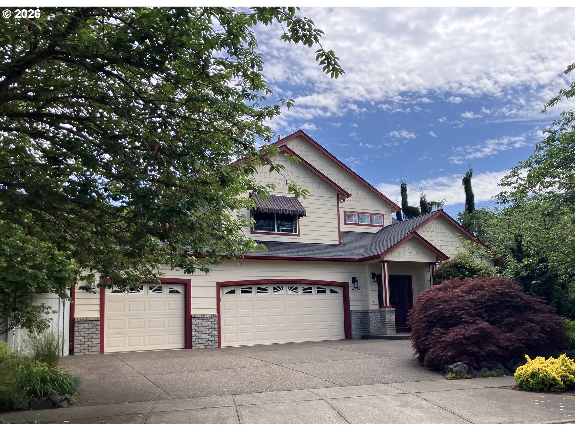 4374 LOG DR, Salem, OR 97305