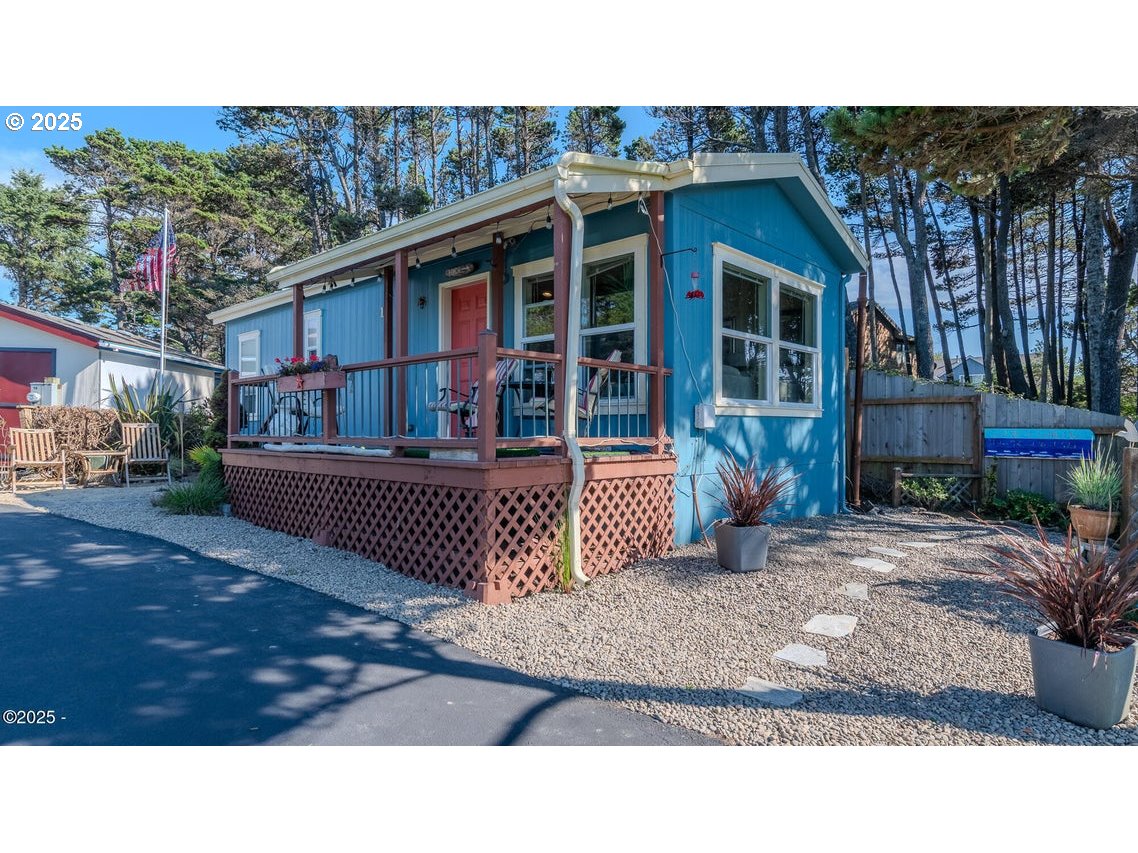 4875 HIGHWAY 101, DepoeBay, OR 97341