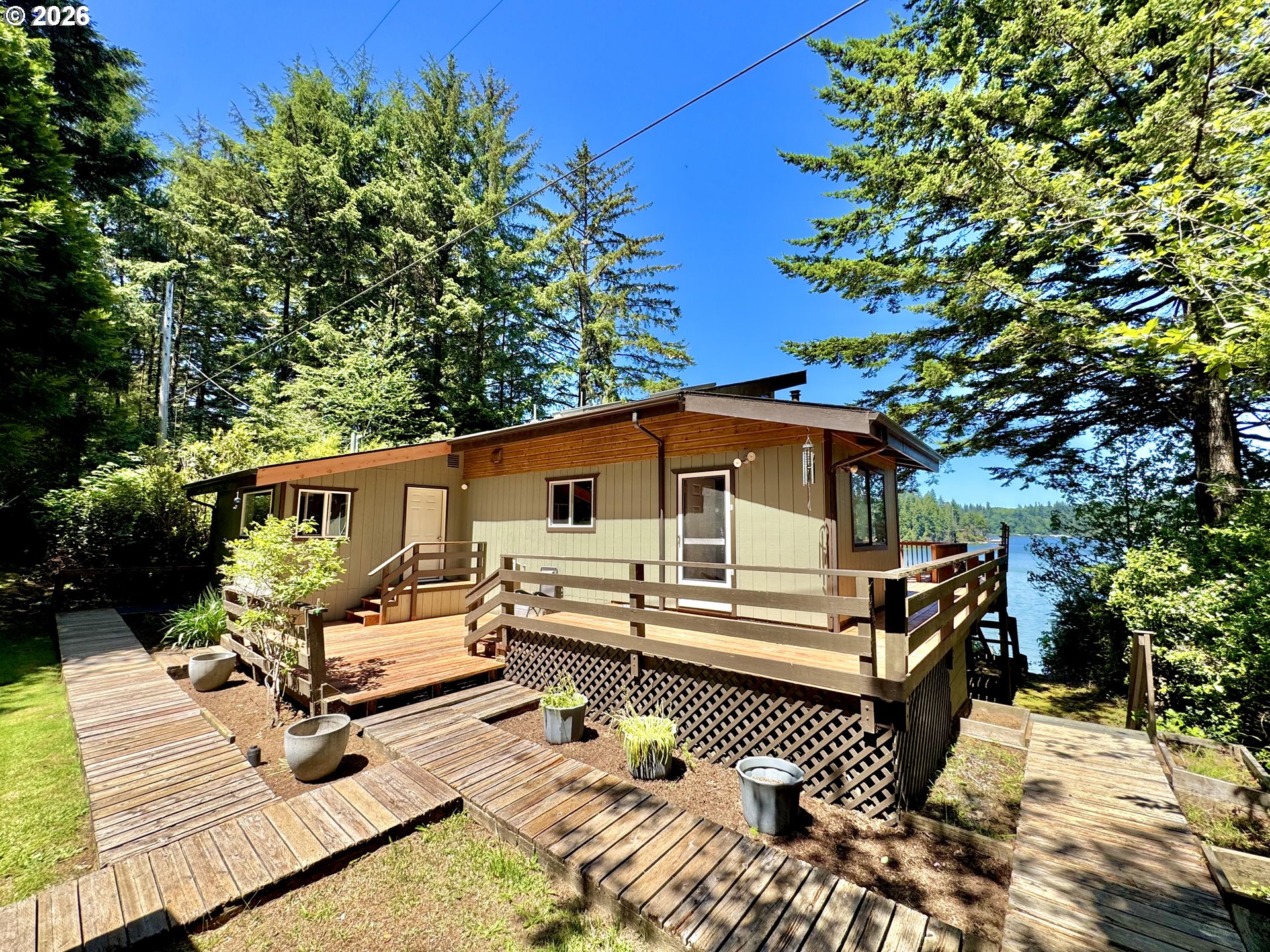 3226 Tenmile LK, Lakeside, OR 97449