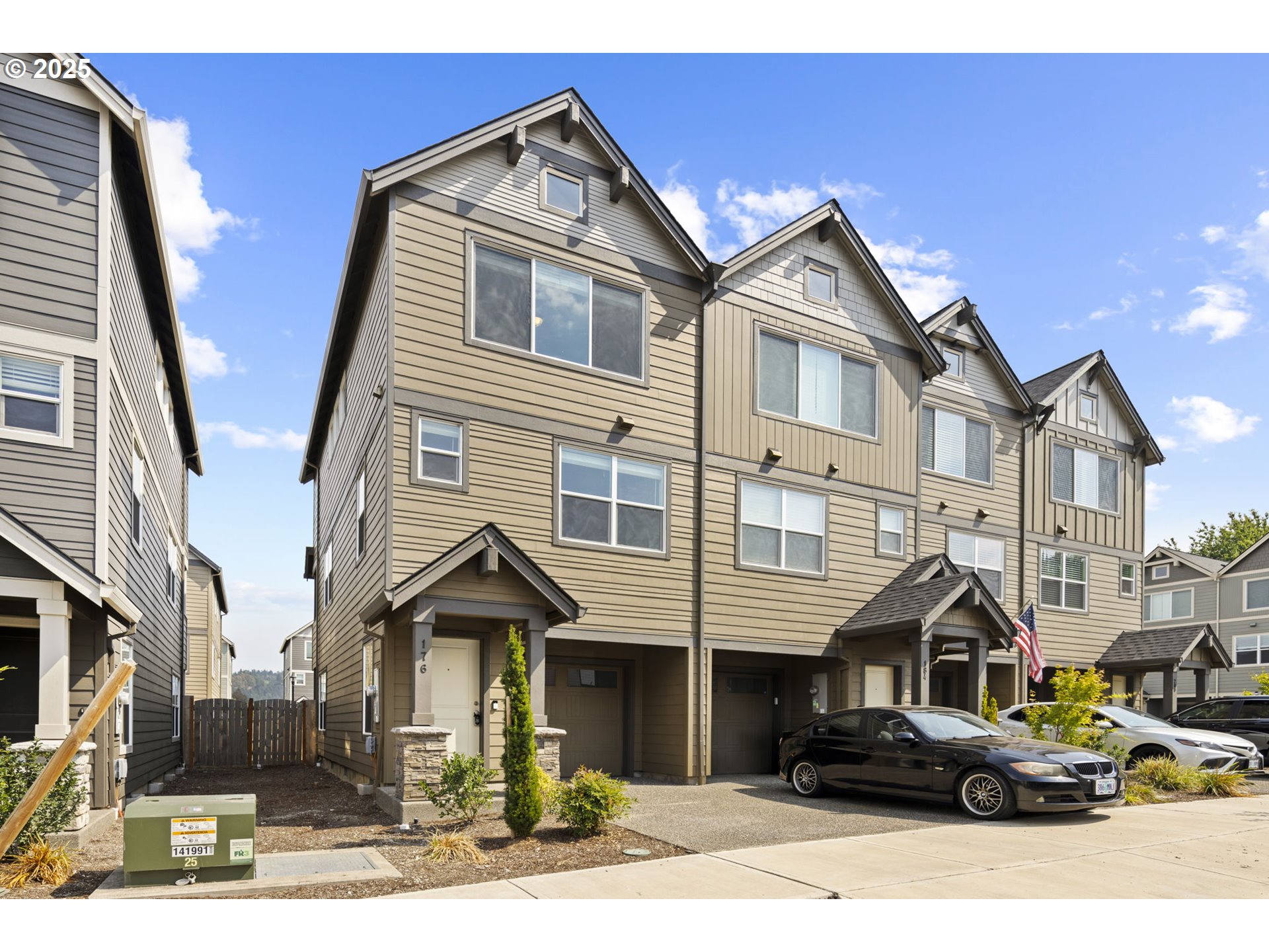 176 HEWITT AVE, Troutdale, OR 97060