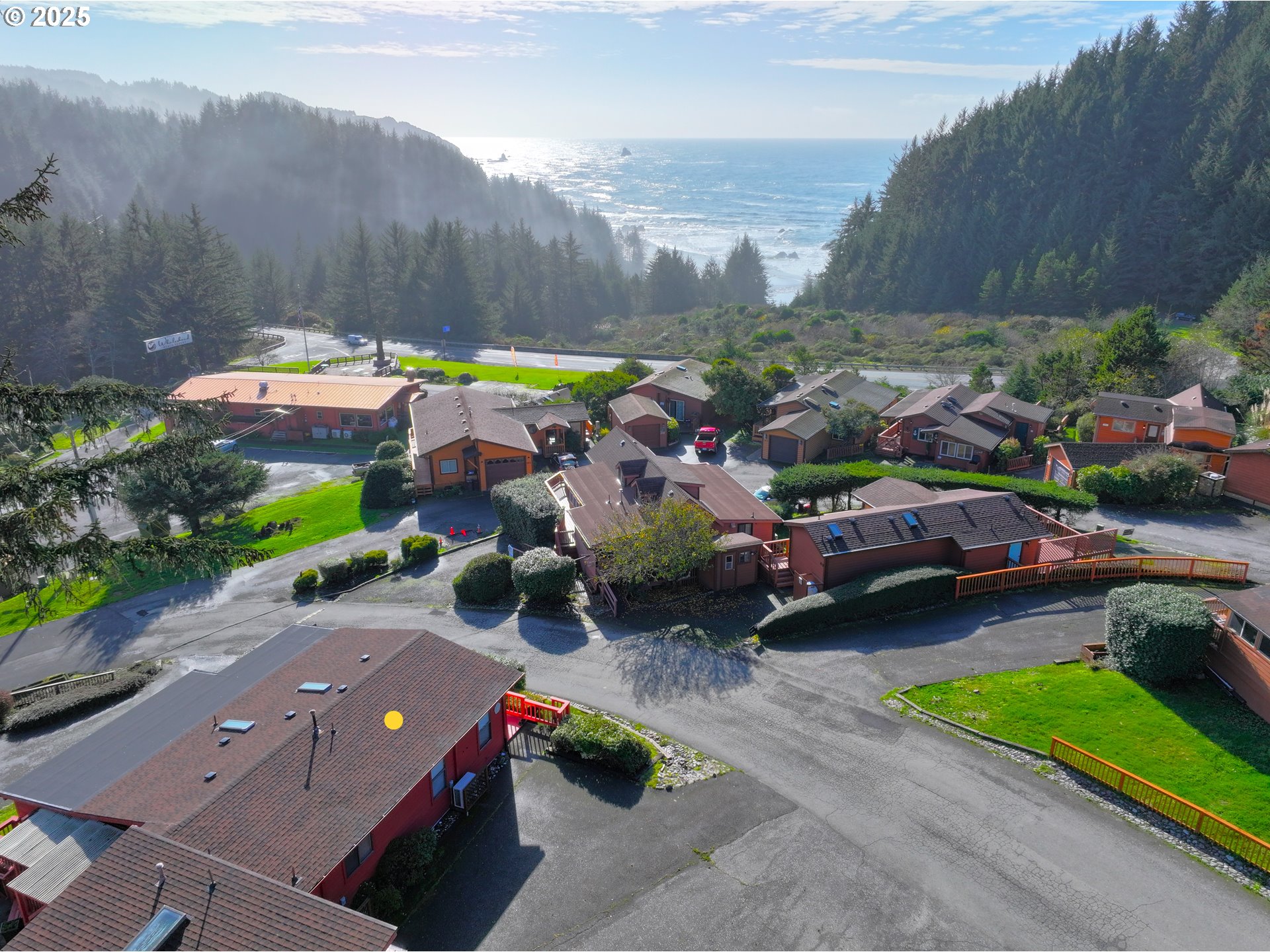 19921 WHALESHEAD RD, Brookings, OR 97415