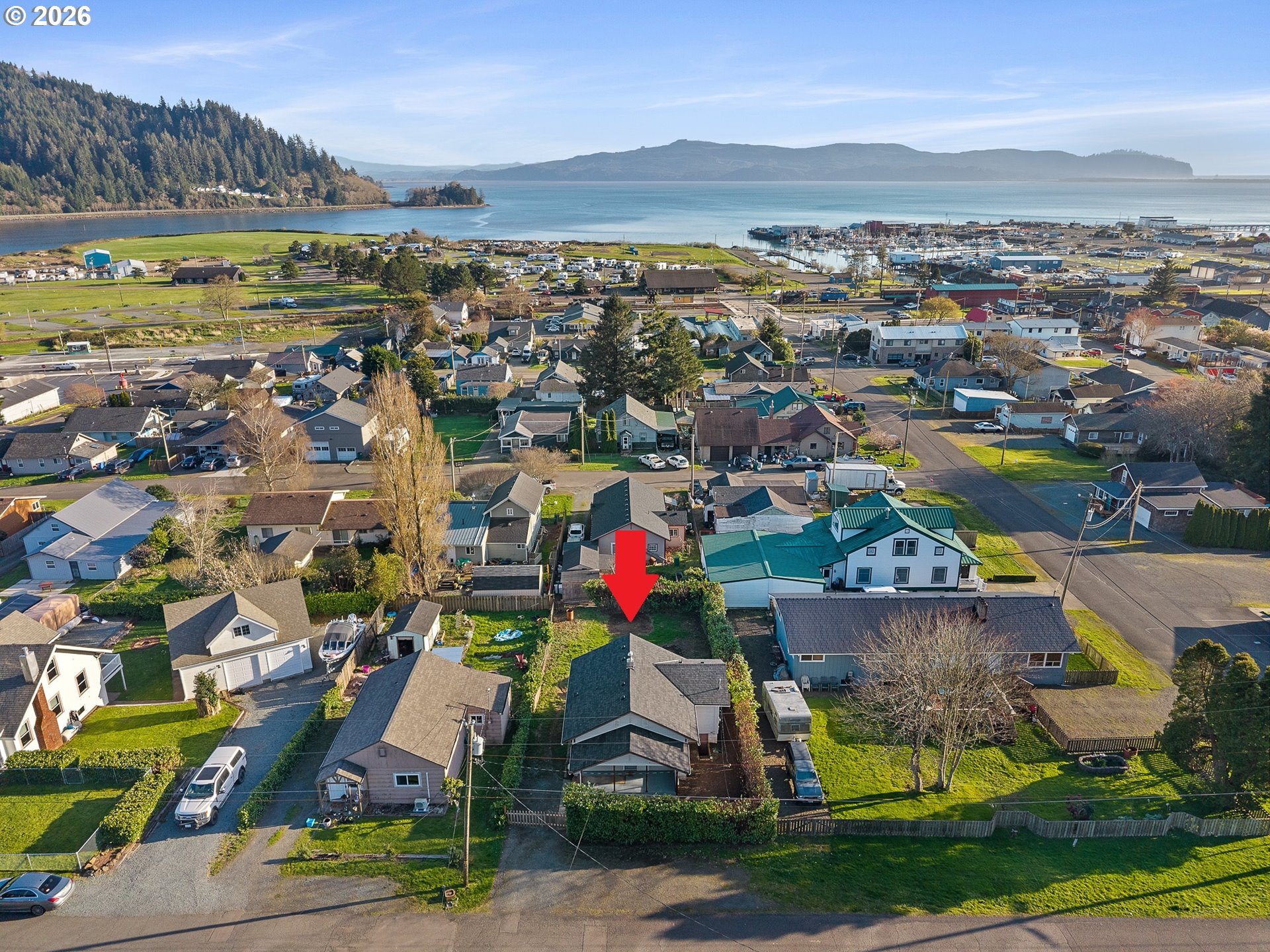 215 CYPRESS AVE, Garibaldi, OR 97118