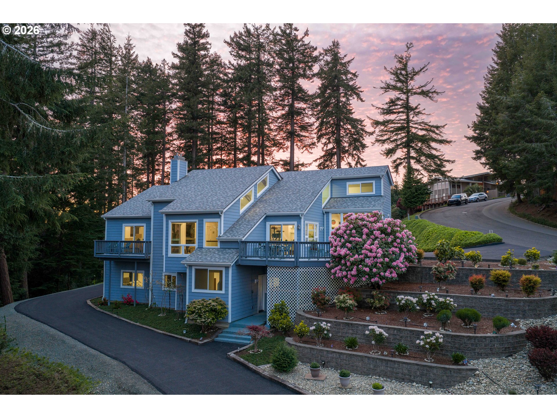 601 TELEGRAPH DR, CoosBay, OR 97420