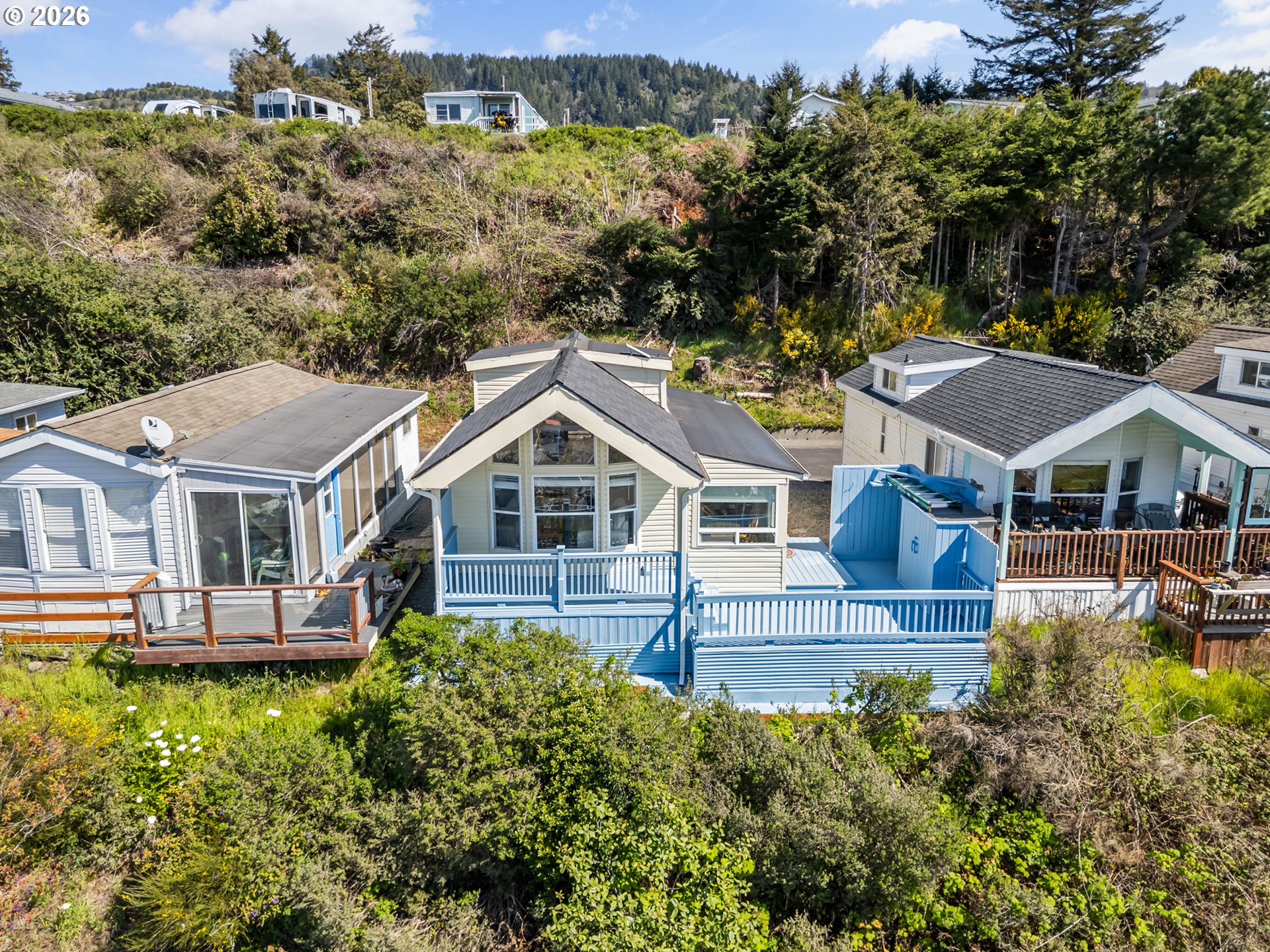 16219 LOWER HARBOR RD, Brookings, OR 97415